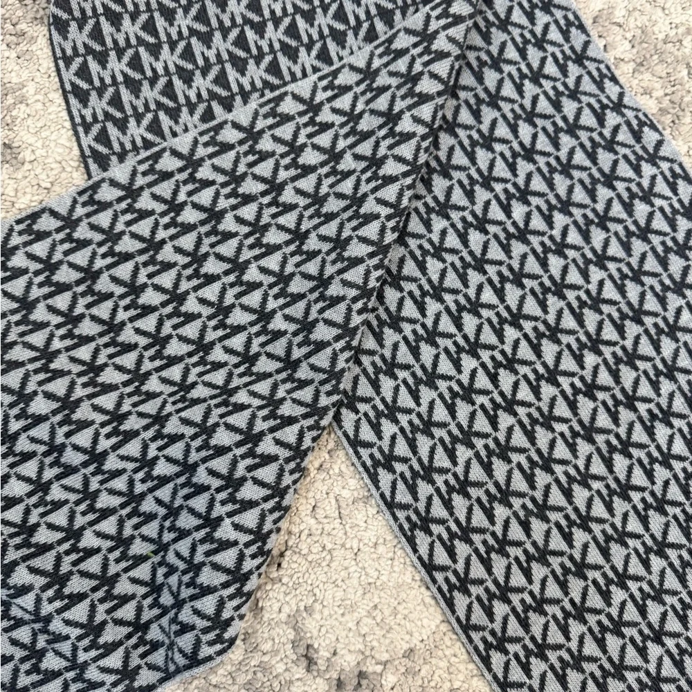 Black and Gray Patterned Michael Kors Scarf